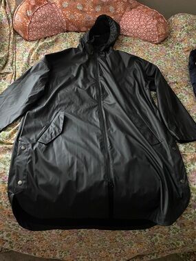 Soya Concepts NWT Women's Black Hooded Raincoat - Lightweight Waterproof Shell